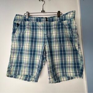 Sonoma‎ Blue Plaid Bermuda Shorts Women's 16